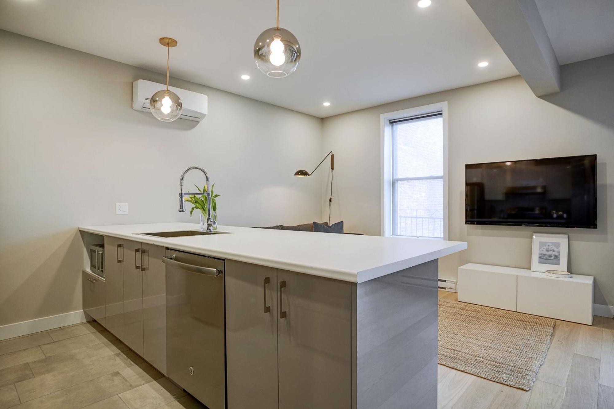 Appartement Explore From Sleek Contemporary By Den *
